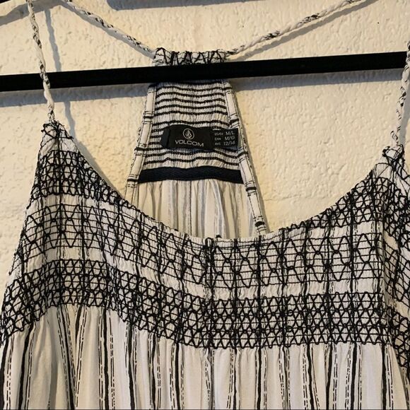 Volcom Wide leg romper   - Picture 6 of 6